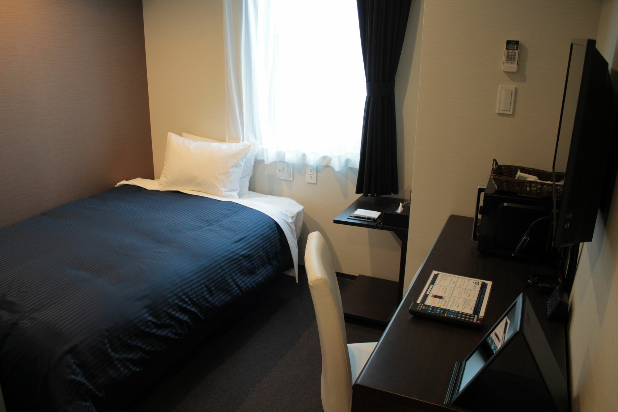 Hotel Livemax Tokyo Bakurocho Exteriör bild